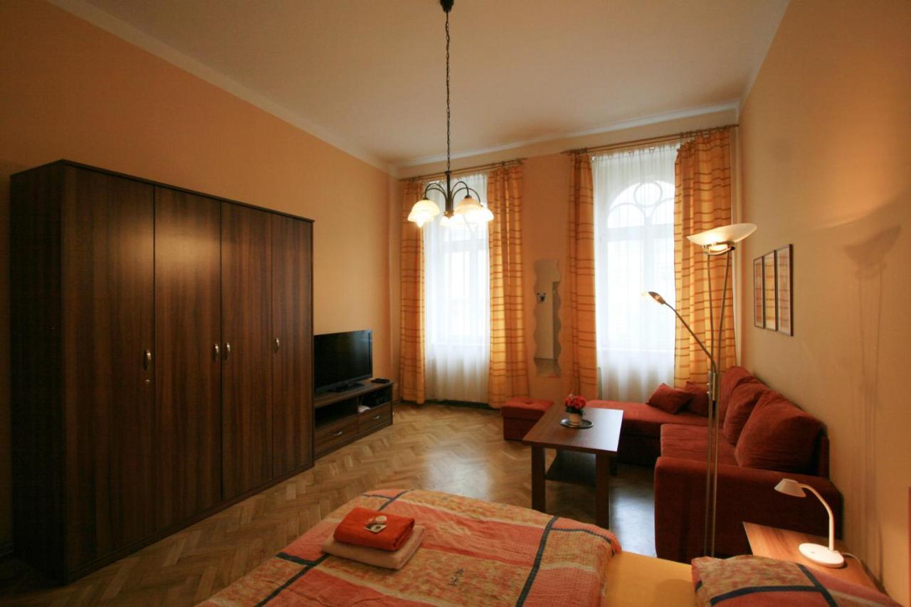 Apartment No. 19 Jaltska 3 Karlovy Vary Dış mekan fotoğraf